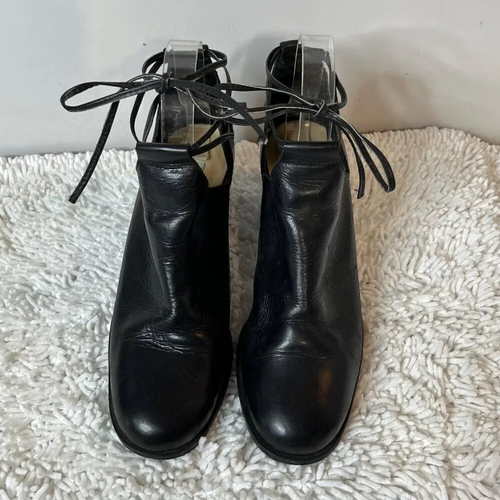 Steve Madden Vintage Chunky Heel Open Side Lace Ankle Closed Toe Bootie Black 8.